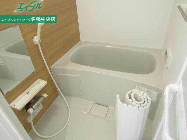 バス・シャワールーム　別部屋同タイプ