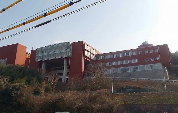 高校・高専　智弁学園和歌山高等学校様（高校・高専）まで650m