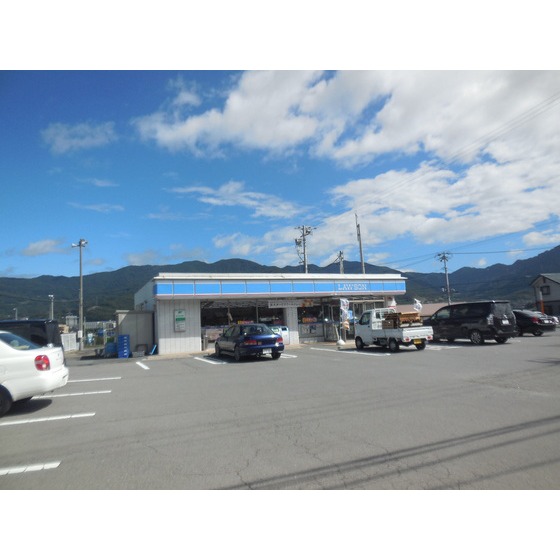 コンビニ　ローソン坂城村上店（コンビニ）まで975m