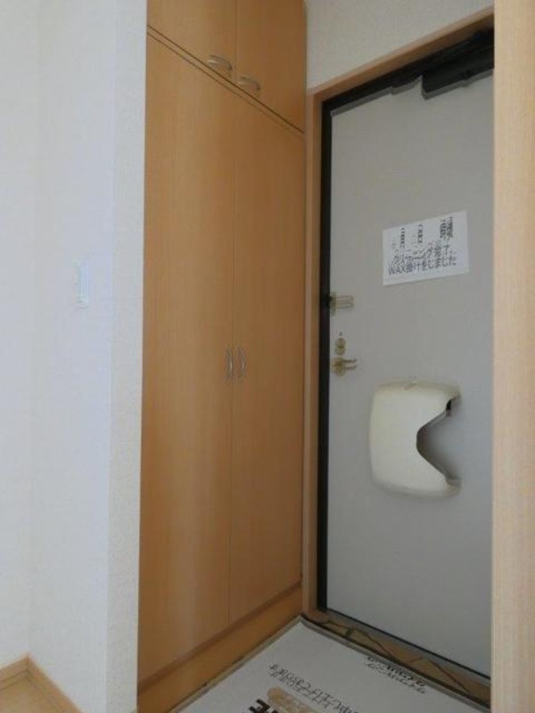 玄関　図面と現状に相違がある場合には現状を優先