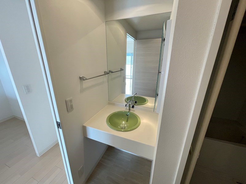 洗面設備　※同タイプの別室写真使用中※