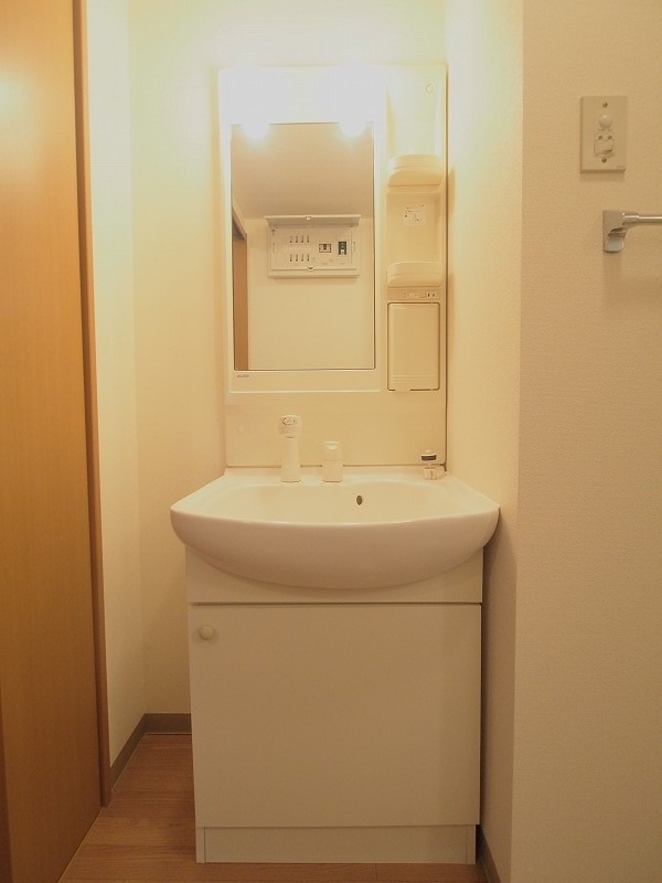 洗面設備　※参考画像