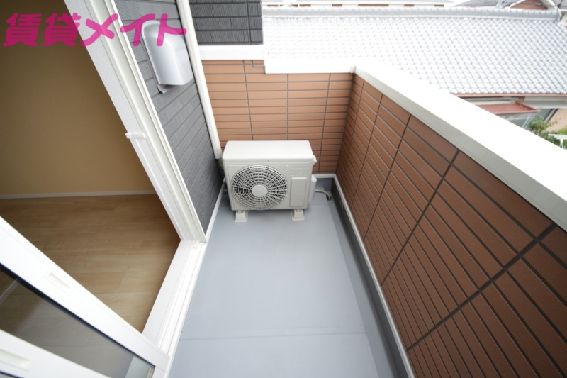 バルコニー　別部屋反転写真です