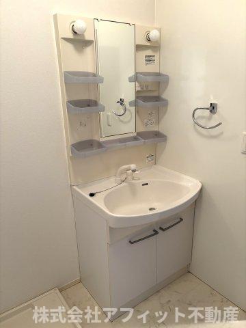 洗面設備　洗髪洗面化粧台