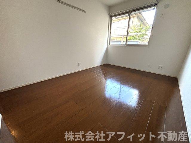 その他部屋・スペース　東側の洋室6.5帖