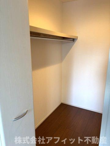 収納　ウォークインクローゼット