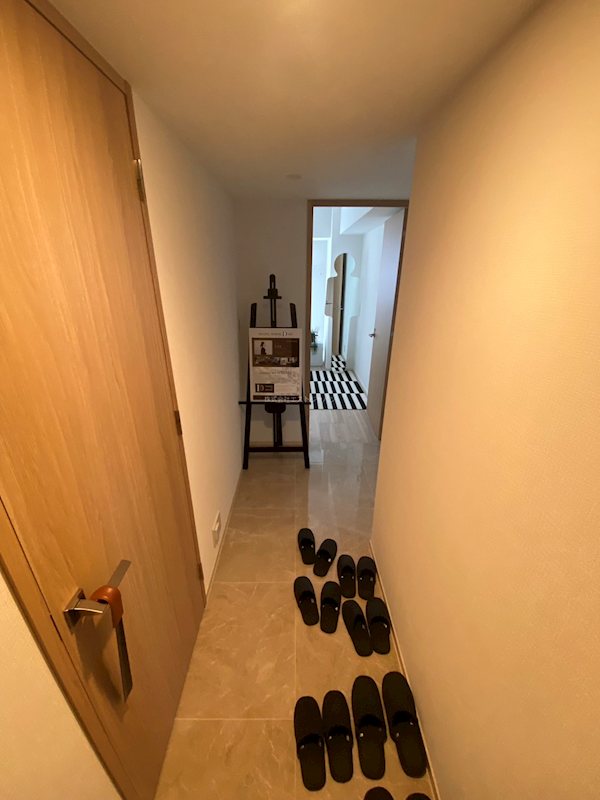 玄関　モデルルームです。