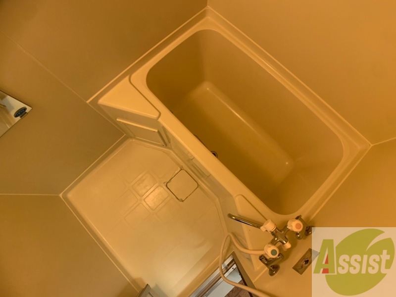 バス・シャワールーム　お風呂です。ゆっくりお風呂につかるのも体に良いですね～