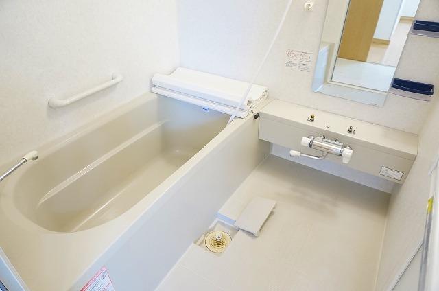 バス・シャワールーム　浴室