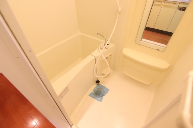 バス・シャワールーム　※別室の参考写真の為、現況優先です。