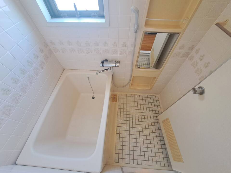 バス・シャワールーム　浴室