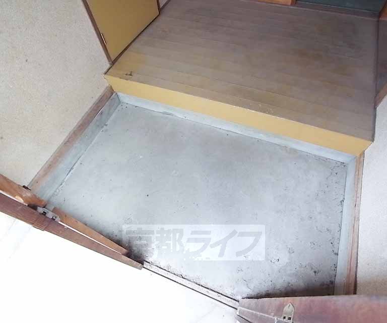 玄関　大きな玄関スペースです