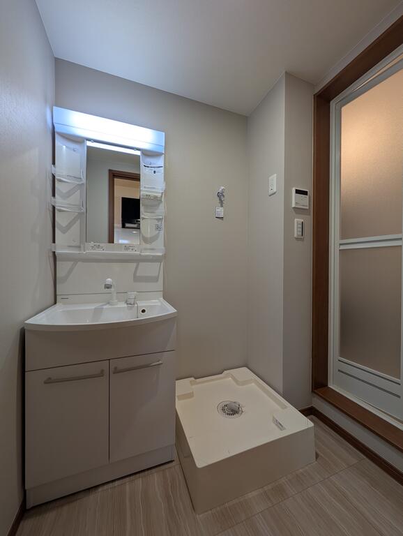 洗面設備　※同シリーズ参考写真