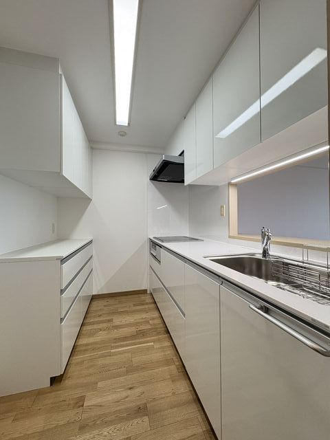 キッチン　キッチン新品　ＩＨクッキングヒーター・デ