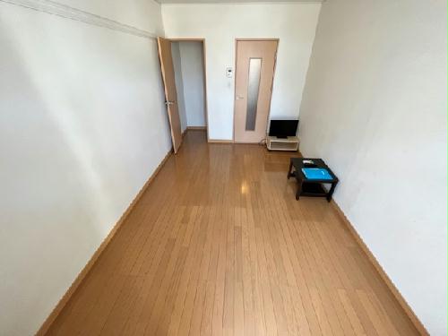 居室・リビング　1Fはフローリングとなります。