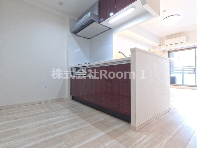 キッチン　コンパクトなキッチンで掃除もラクラク