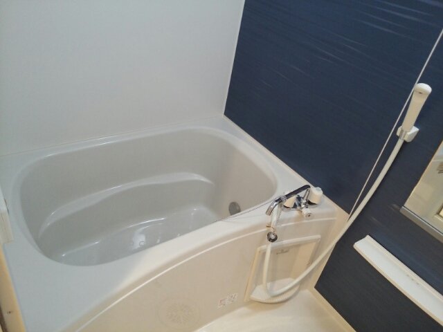 バス・シャワールーム　お風呂です