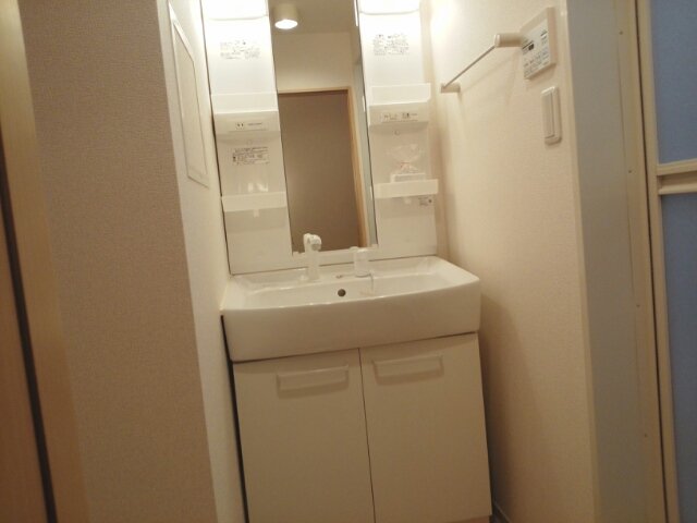 洗面設備　広い洗面スペース