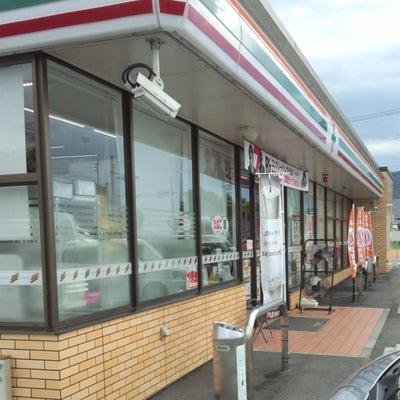 コンビニ　セブンイレブン 坂出加茂町店（コンビニ）まで1341m