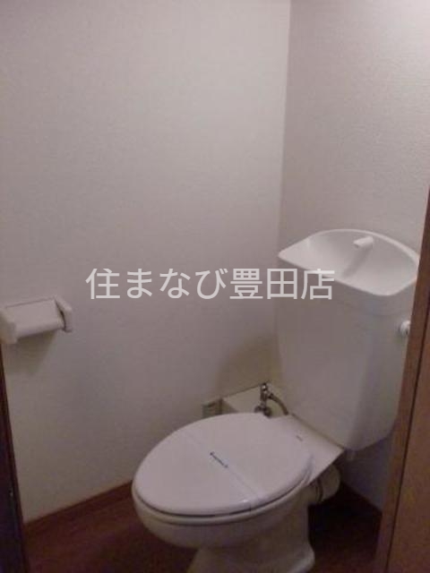 トイレ　同型タイプ