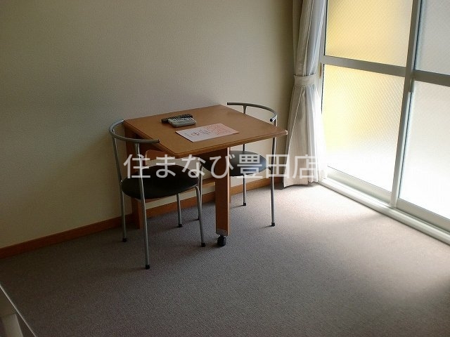 居室・リビング　同型タイプ