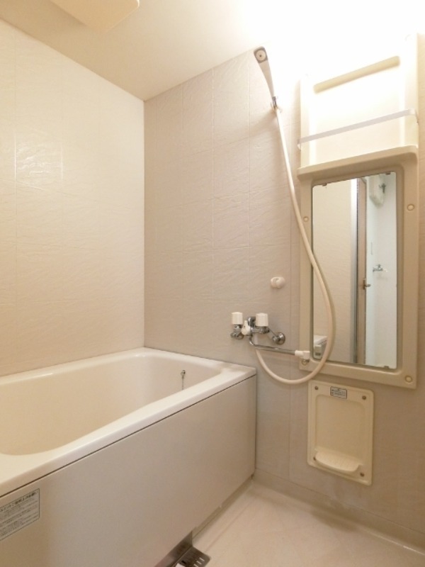 バス・シャワールーム　図面と現状に相違がある場合には現状を優先