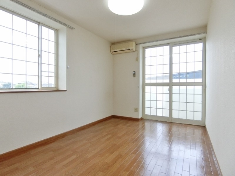 居室・リビング　図面と現状に相違がある場合には現状を優先