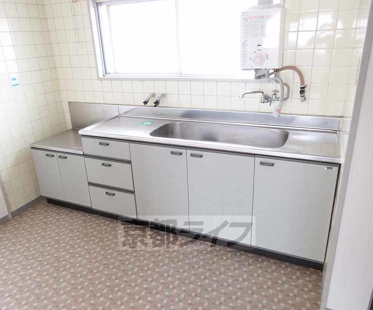 キッチン　大きなキッチンで使いやすいです！