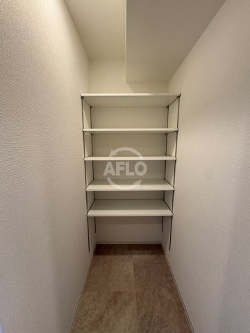 収納　Metrosa谷町六丁目South　収納