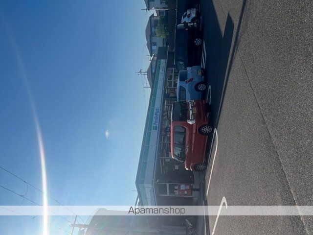 コンビニ　ファミリーマート草津かがやき通り店（コンビニ）まで518m