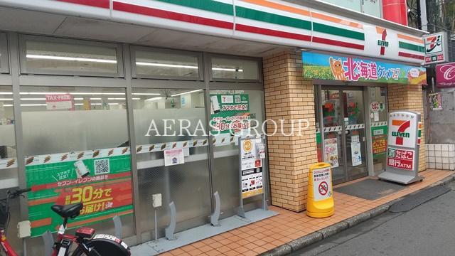 コンビニ　セブン-イレブン 新宿大久保駅南口店（コンビニ）まで278m