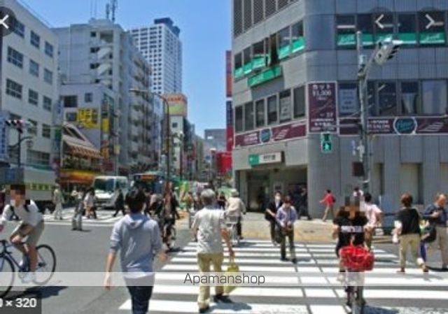 コンビニ　ファミリーマート豊玉北六丁目店（コンビニ）まで374m