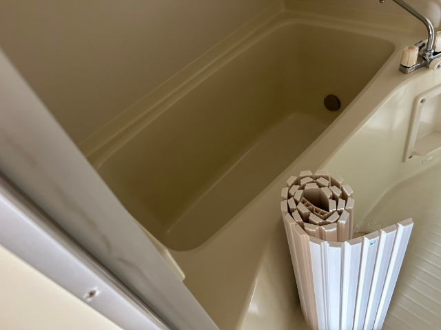 バス・シャワールーム　追い焚き付きです。