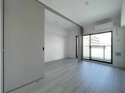 居室・リビング　室内