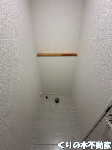 トイレ　内装工事中です