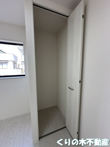 収納　内装工事中です