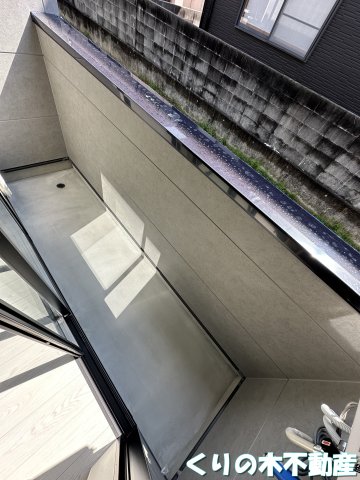 バルコニー　内装工事中です