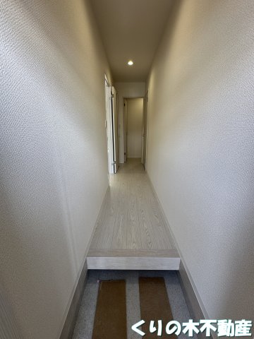 玄関　内装工事中です