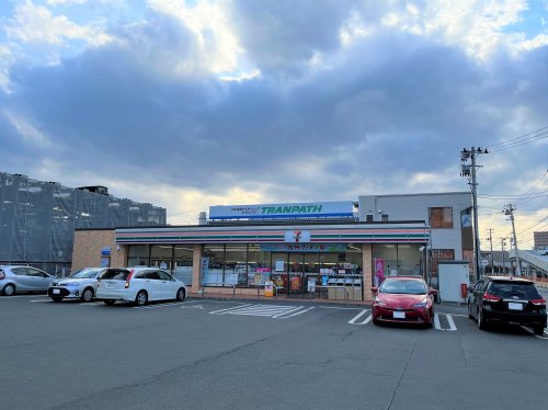 コンビニ　セブンイレブン 仙台大和町4丁目店（コンビニ）まで377m