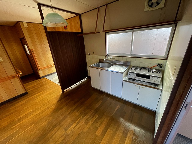 倉敷市 2階建 築57年のキッチン写真