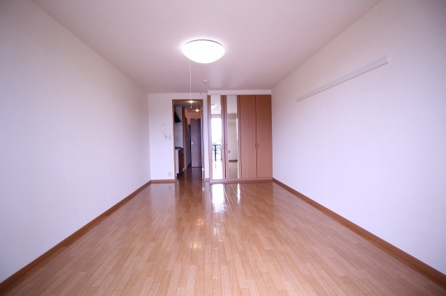 居室・リビング　ゆったり１１．７帖のお部屋です＾＾