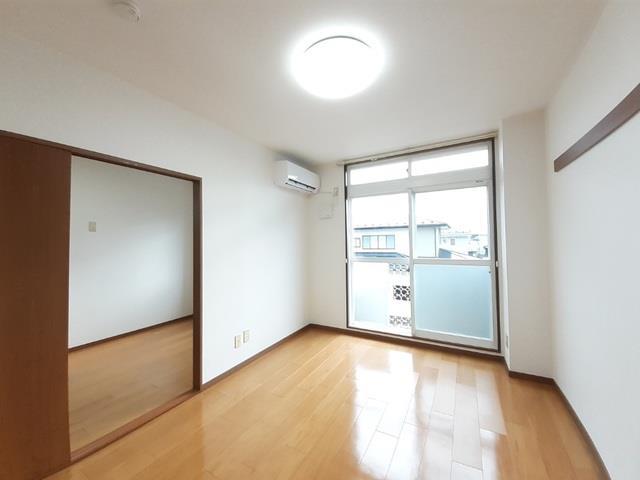 居室・リビング　居室