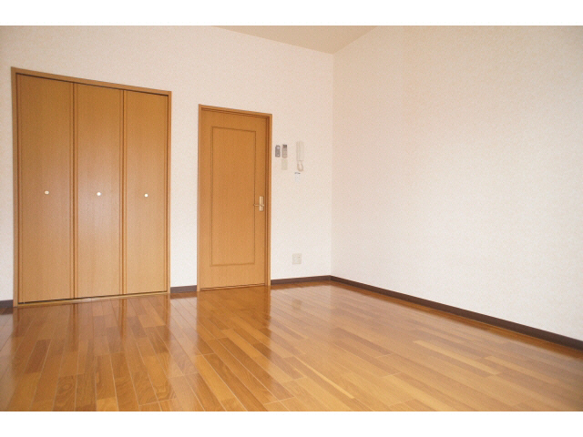 居室・リビング　8帖の広々居室！