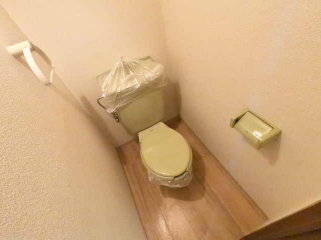 トイレ　トイレ