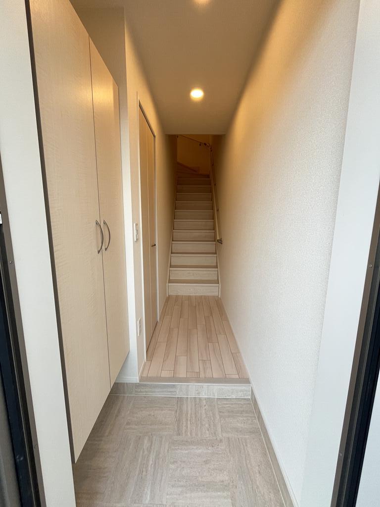 玄関　※同型モデル※