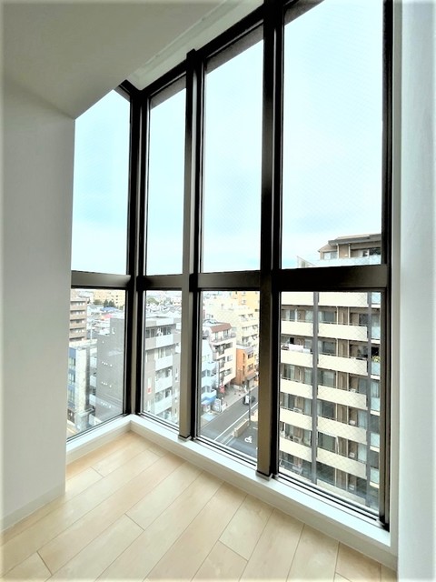 その他部屋・スペース　明るい採光入ります。※画像は７０１号室