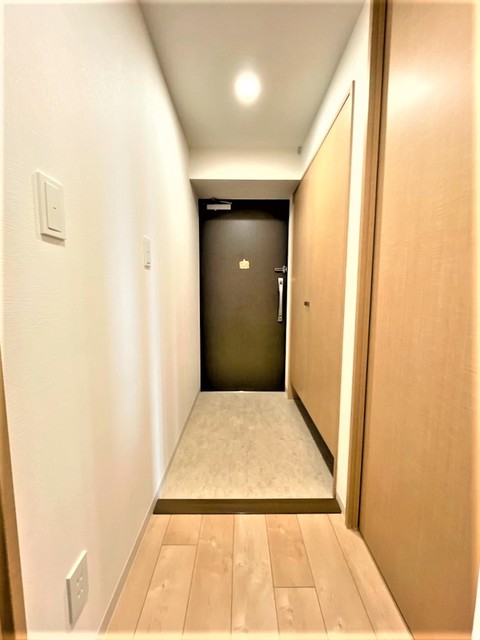 玄関　沢山入るシューズボックス付き