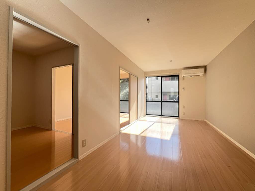 居室・リビング　リビング