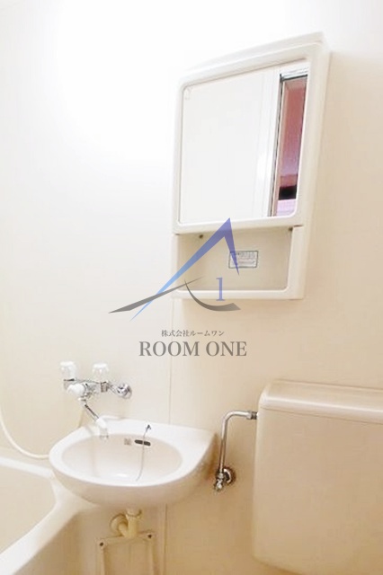 洗面設備　洗面台です。