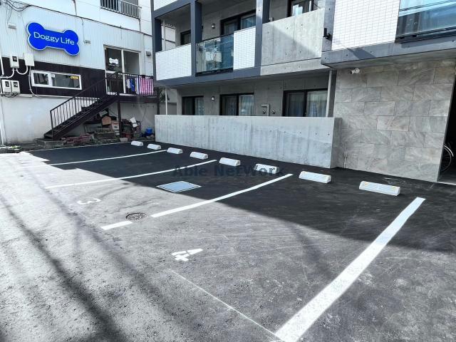 駐車場　駐車場